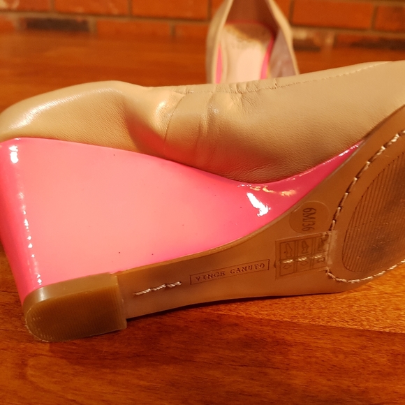 Vince Camuto Cream & HotPink Wedges - Picture 3 of 5